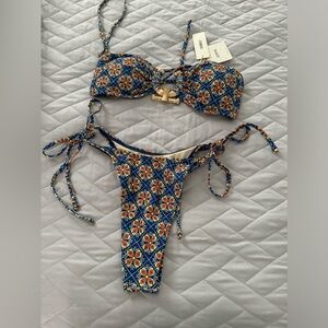 NWT swimsuit 💙👙 (S)